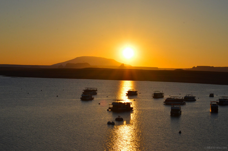 Sunrise over Lake Powell