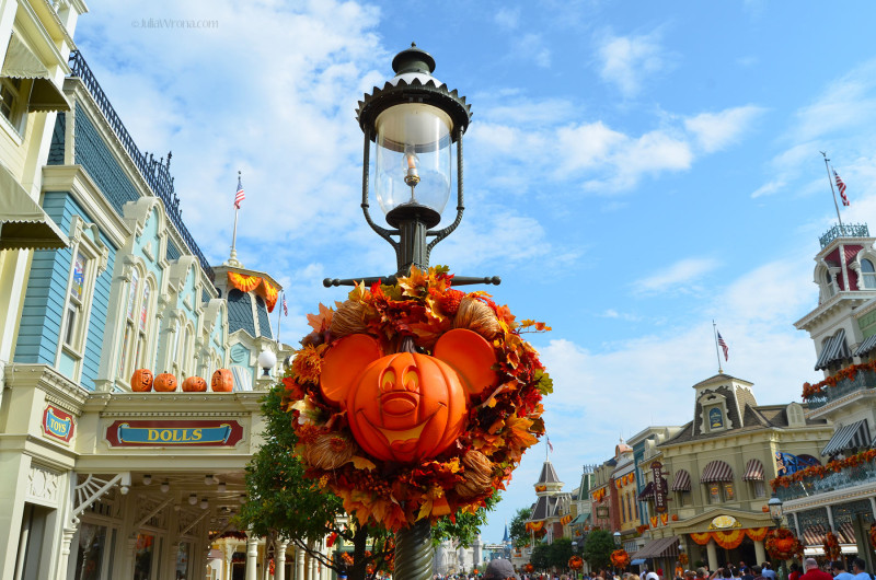 Mickey Pumpkin head